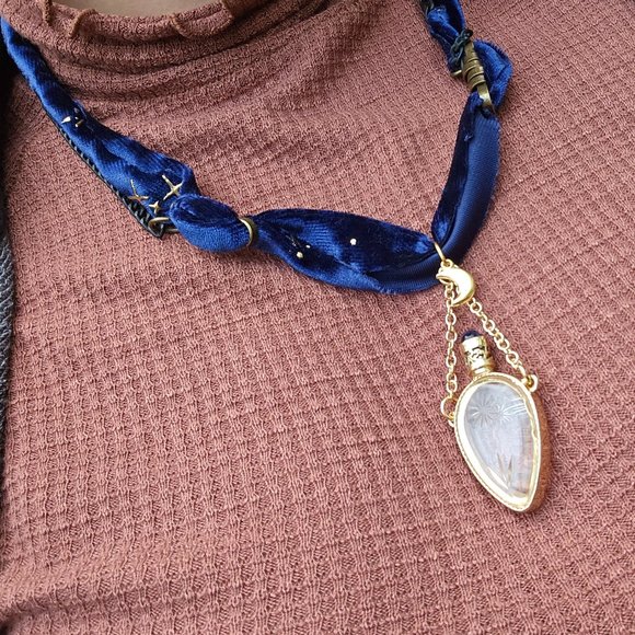 Handmade necklace - Picture 4 of 9